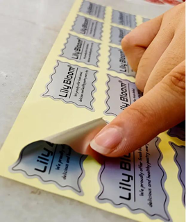 ملصقات لجميع الصناعات